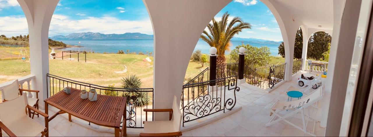 Apartamento Magic House At Halkida 1M From The Beach! Chalkís Exterior foto